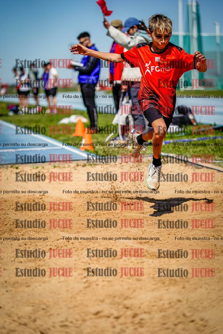 Fotos del salto en largo de varones - U15