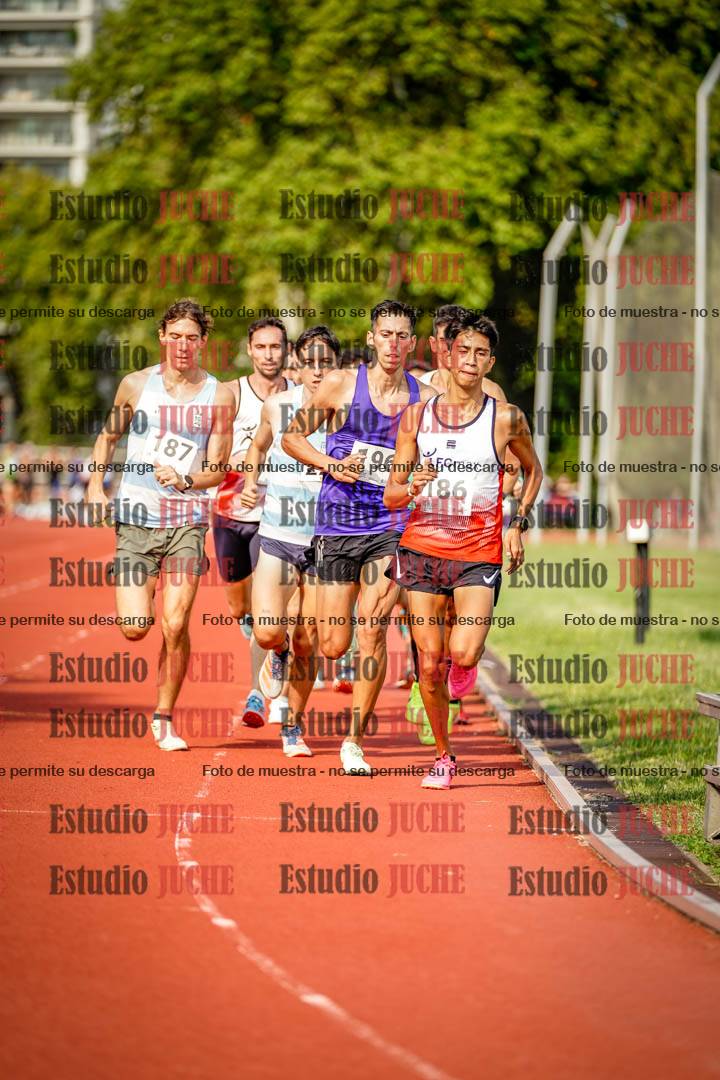 Fotos de los 3000 m llanos de varones