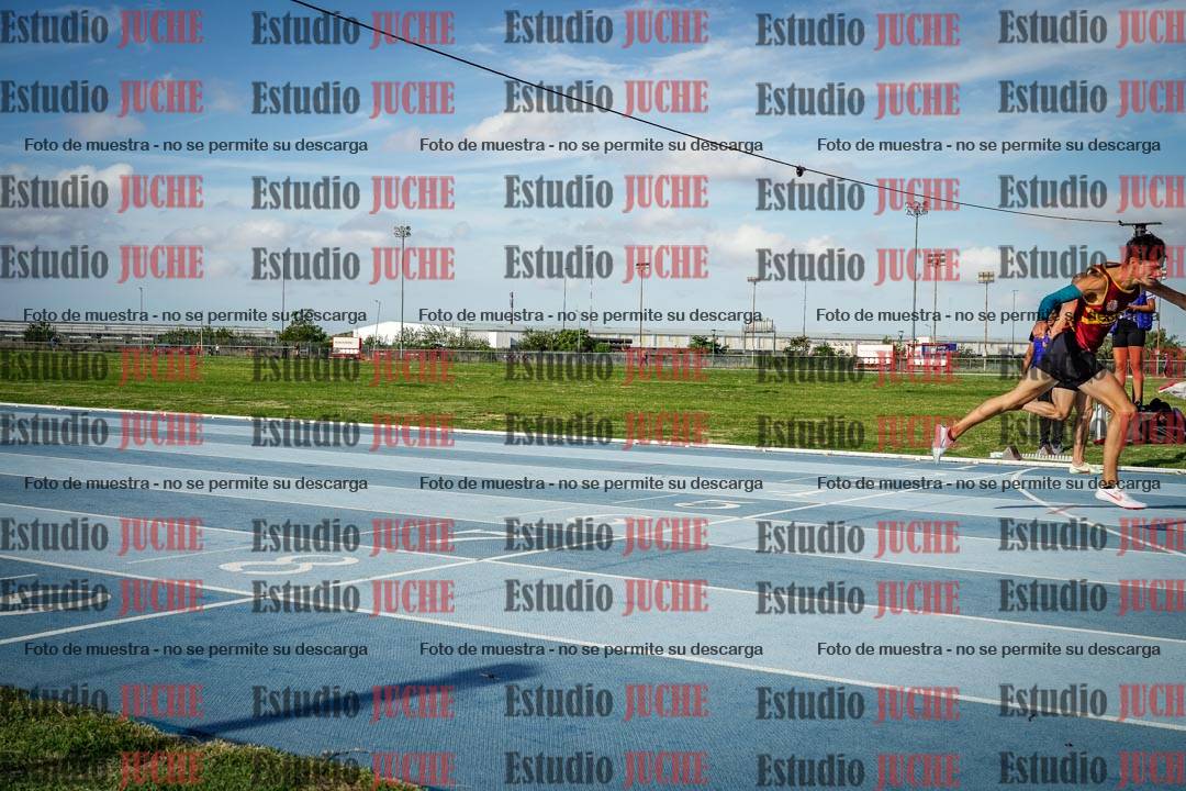 Fotos de los 400 m llanos de varones