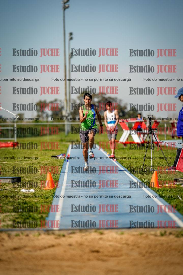 Fotos del salto triple de varones