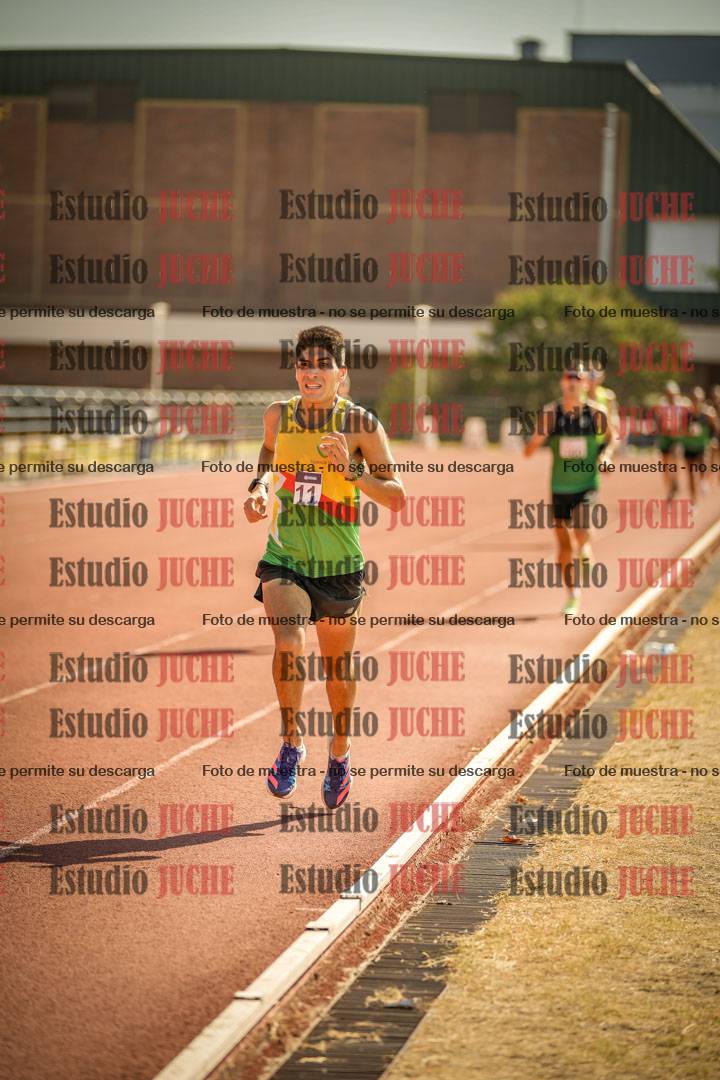 Fotos de los 3000 m llanos de varones