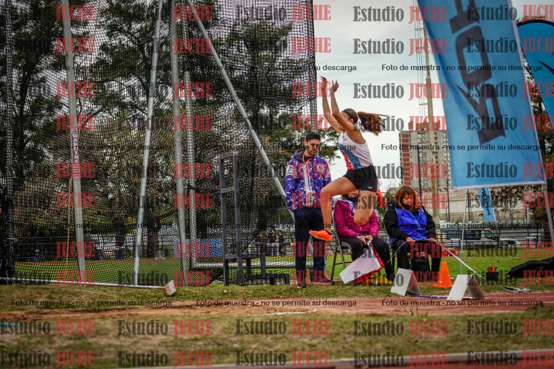 Fotos del salto en largo de mujeres - heptatlón 5