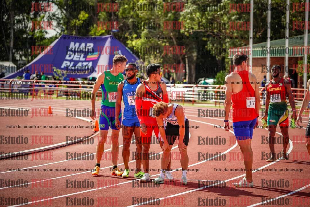 Fotos de algunos extras y podios del día 3