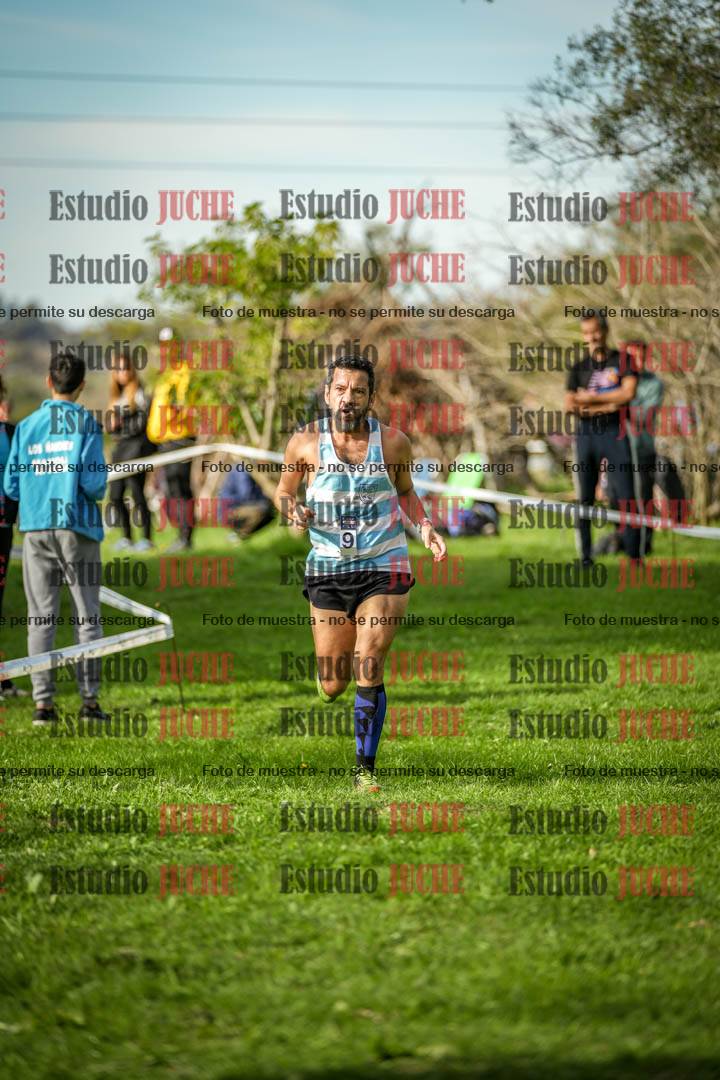 Fotos de la llegada del cross de 4000 m - varones
