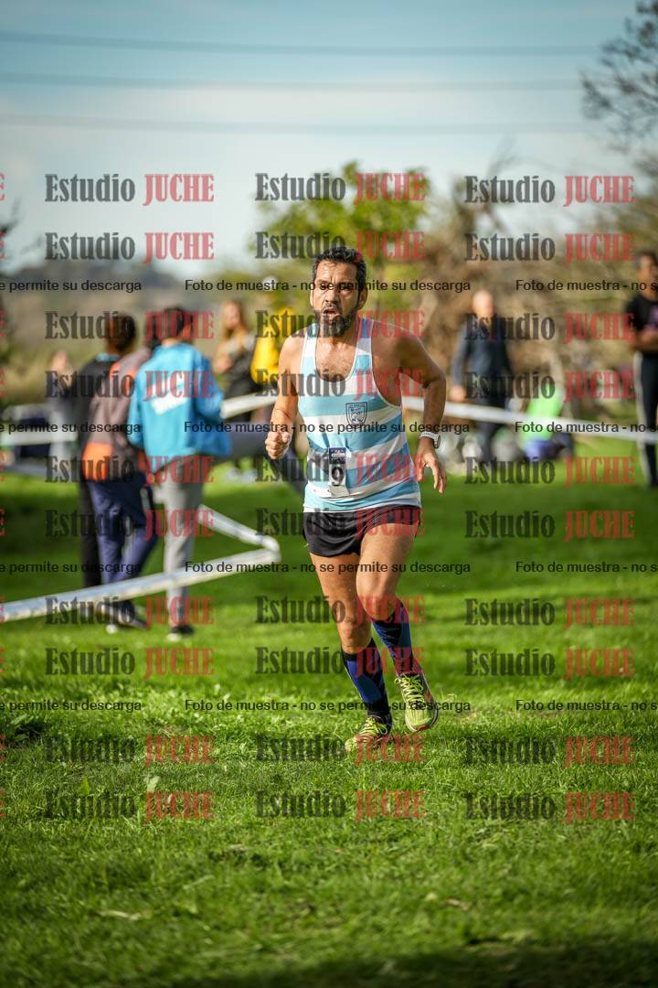 Fotos de la llegada del cross de 4000 m - varones