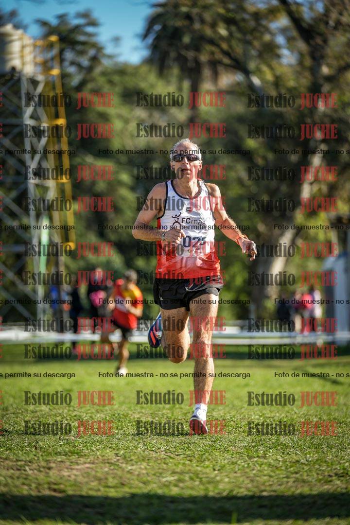 Fotos de la llegada del cross de 4000 m - varones