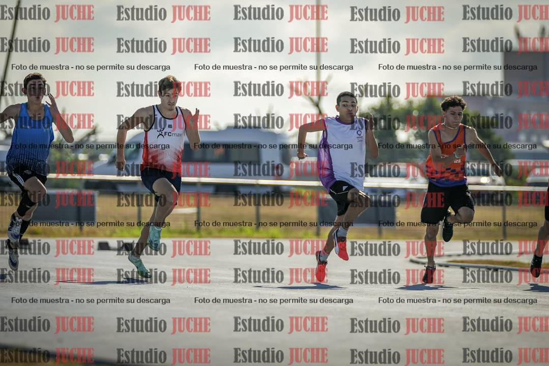 Fotos de los 100 m llanos de varones