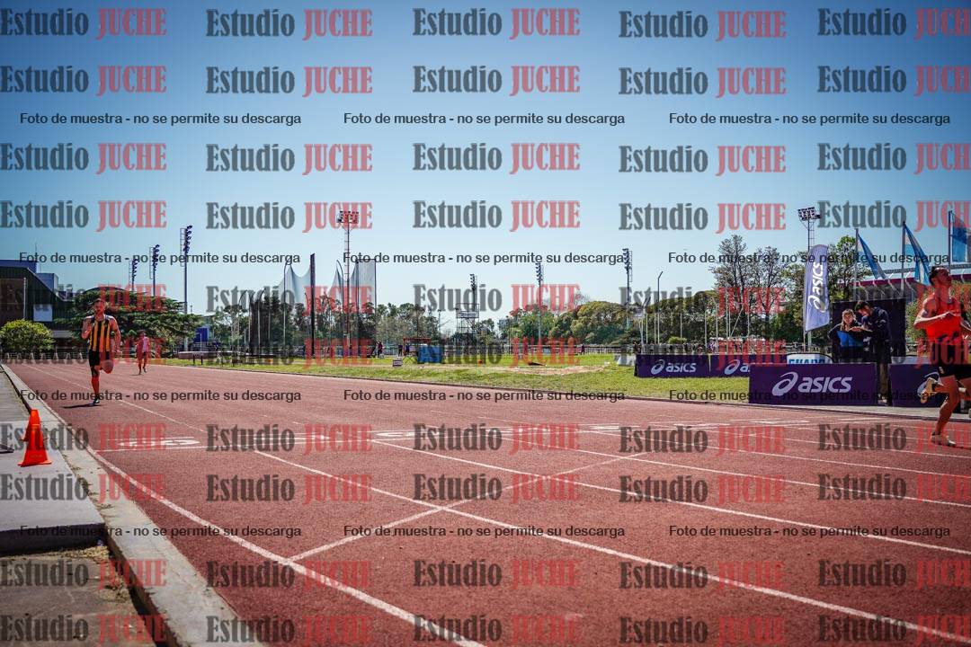 Fotos de los 200 m llanos de varones