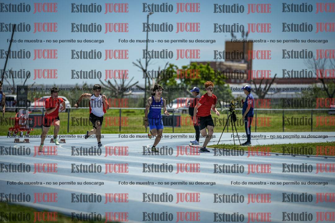 Fotos de los 100 m llanos de varones