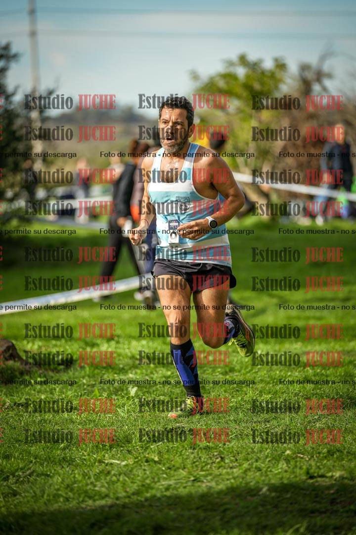 Fotos de la llegada del cross de 4000 m - varones