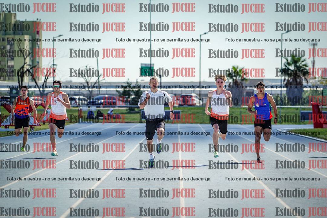 Fotos de los 200 m llanos de varones
