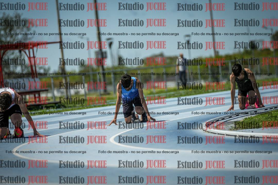 Fotos de los 200 m llanos de varones