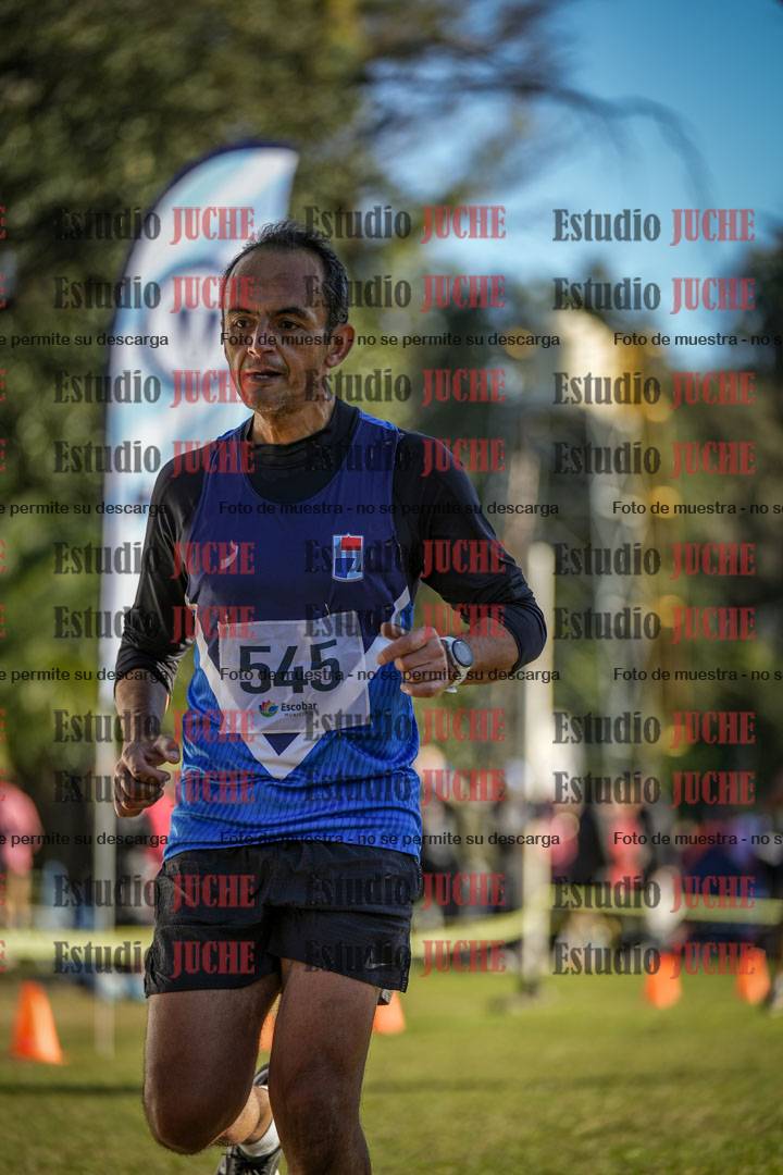 Fotos de la llegada del cross de 4000 m - varones