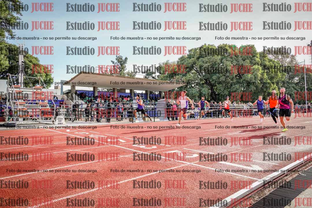 Fotos de los 100 m llanos de varones