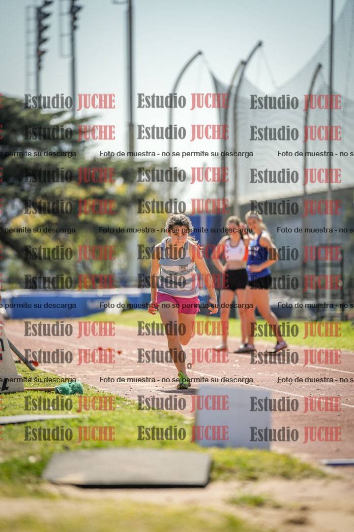 Fotos del salto en largo de mujeres - ambas categorías