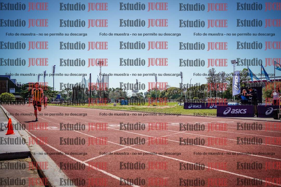 Fotos de los 200 m llanos de varones