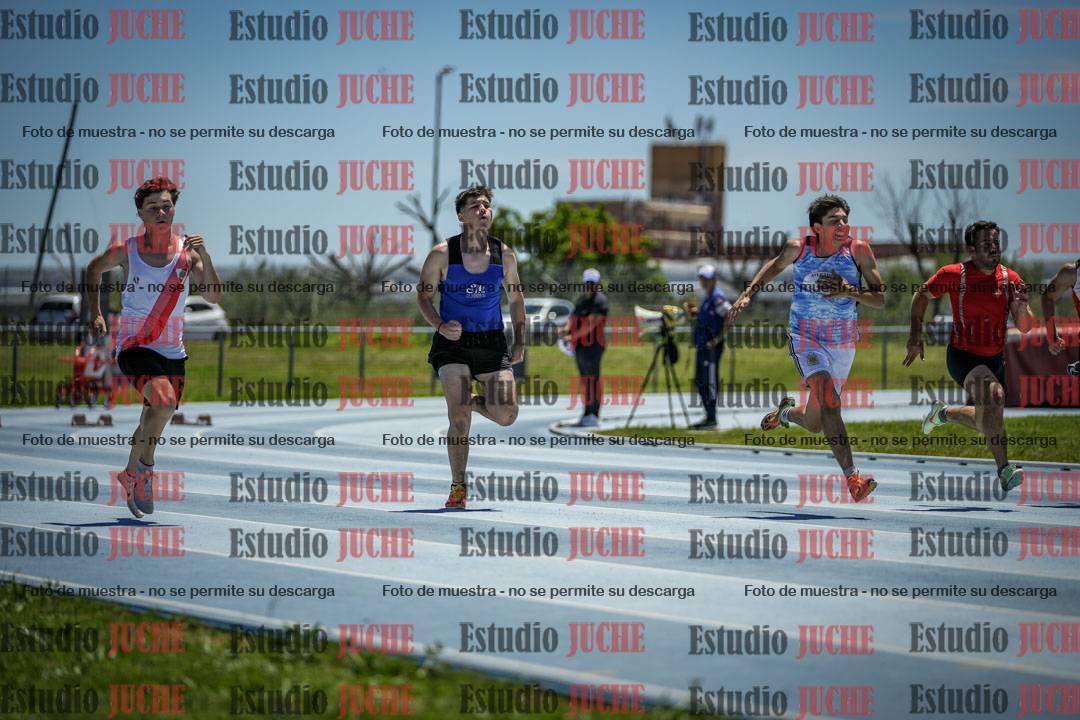 Fotos de los 100 m llanos de varones