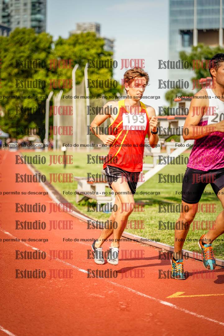 Fotos de los 3000 m llanos de varones