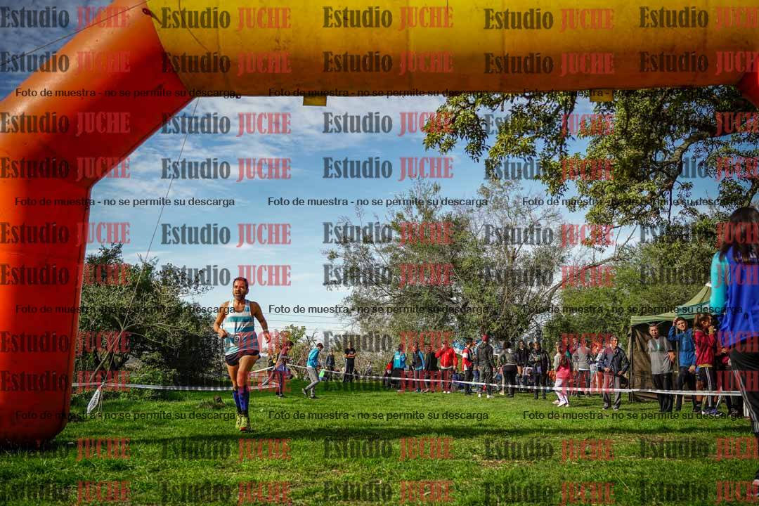 Fotos de la llegada del cross de 4000 m - varones