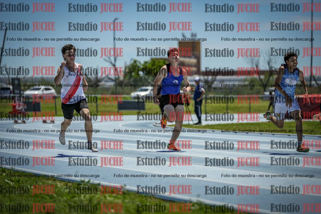 Fotos de los 100 m llanos de varones