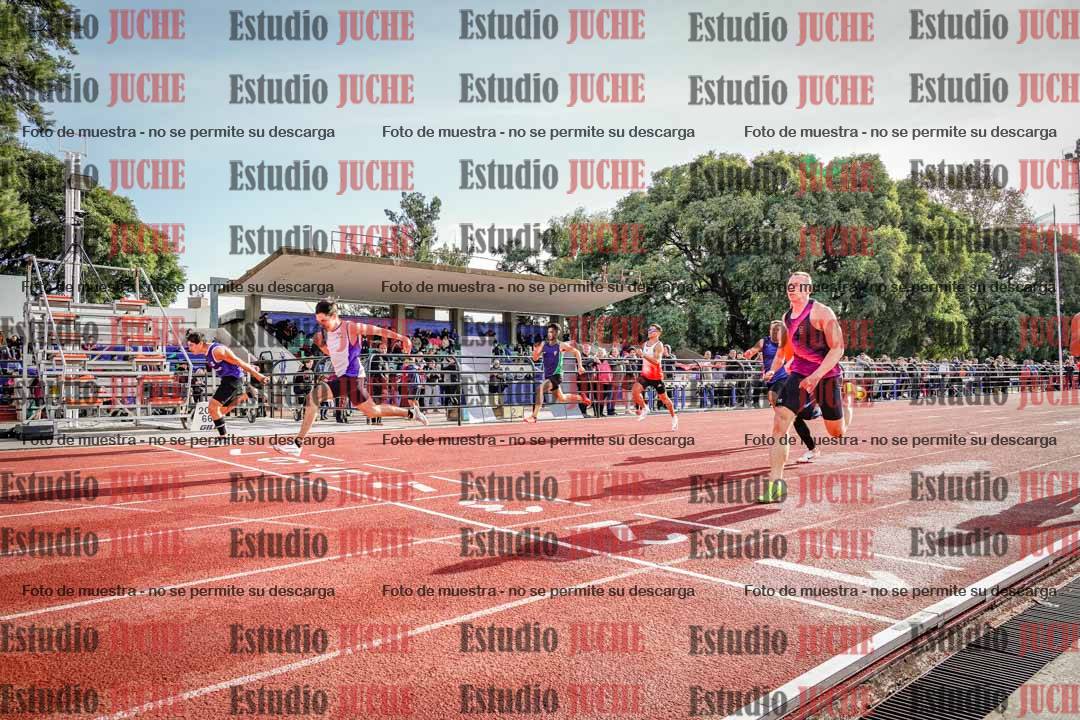 Fotos de los 100 m llanos de varones