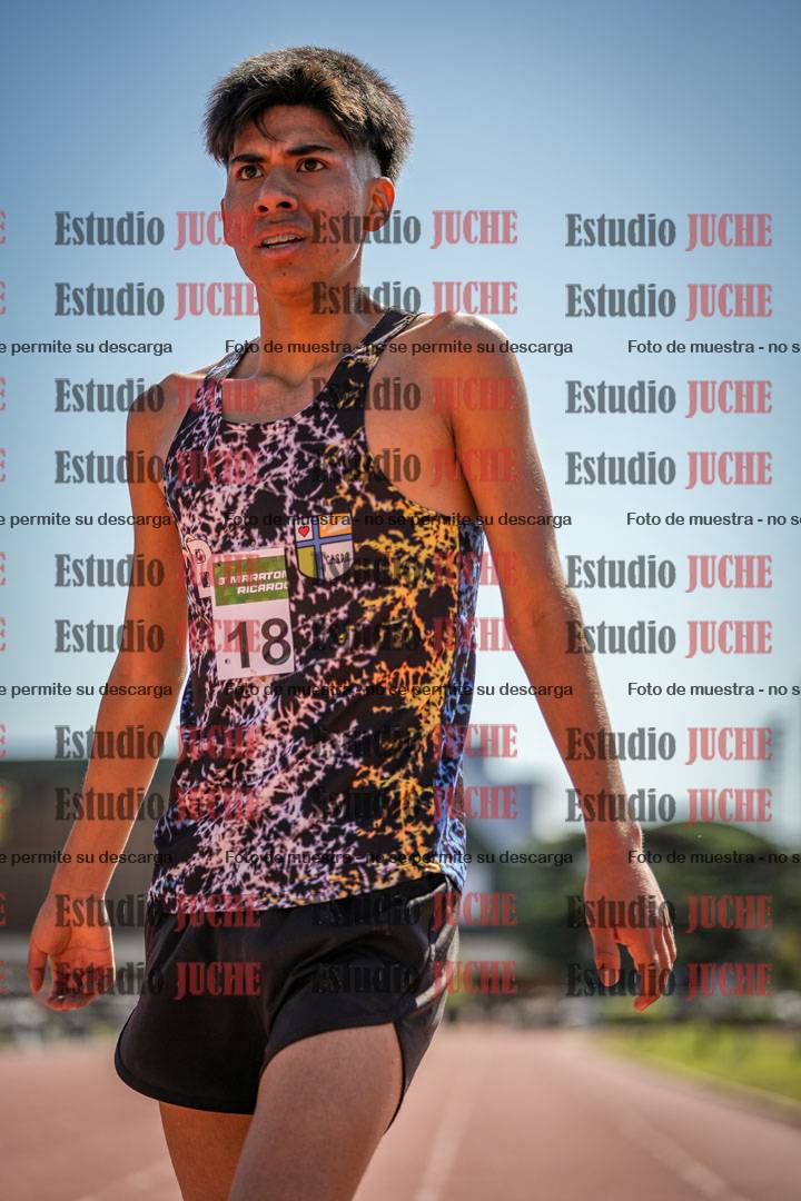 Fotos de los 2400 m de varones