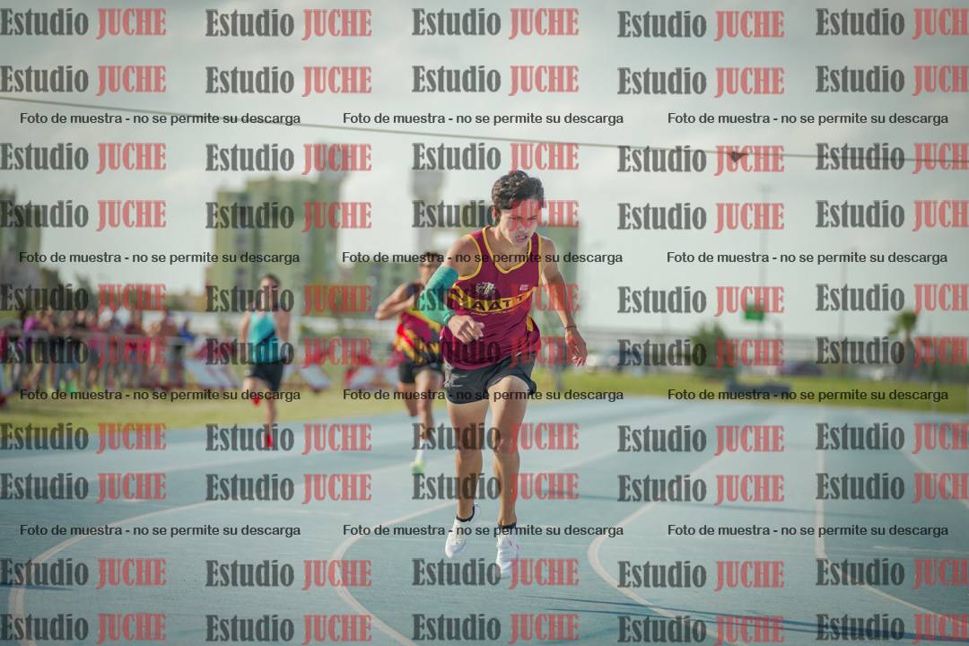Fotos de los 400 m llanos de varones