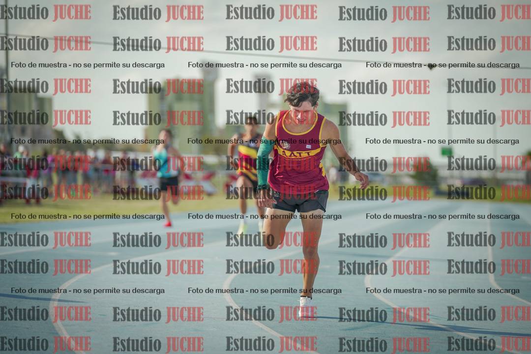 Fotos de los 400 m llanos de varones