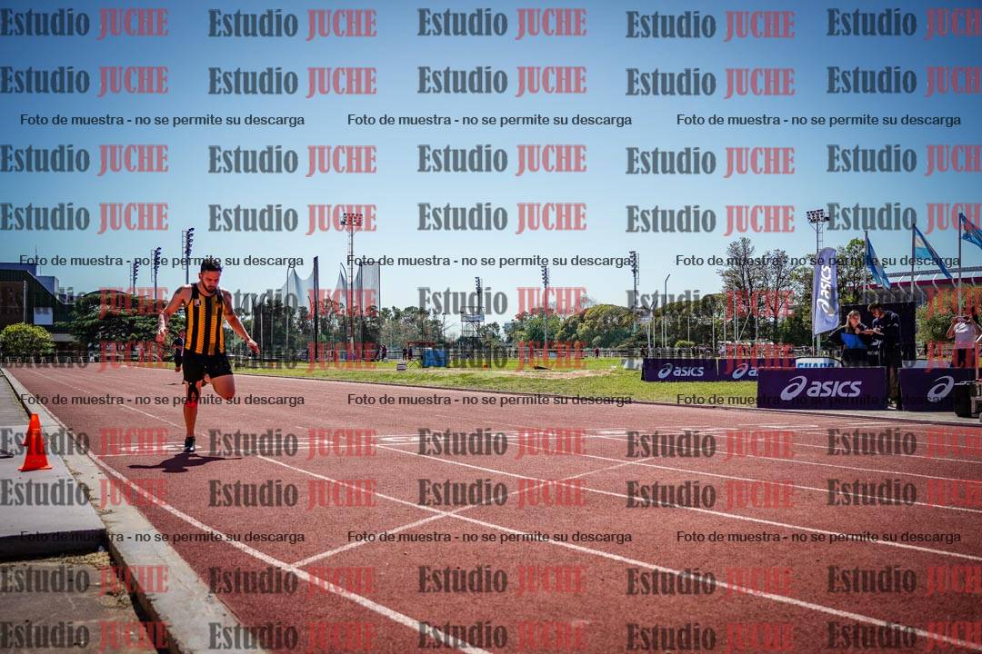Fotos de los 200 m llanos de varones