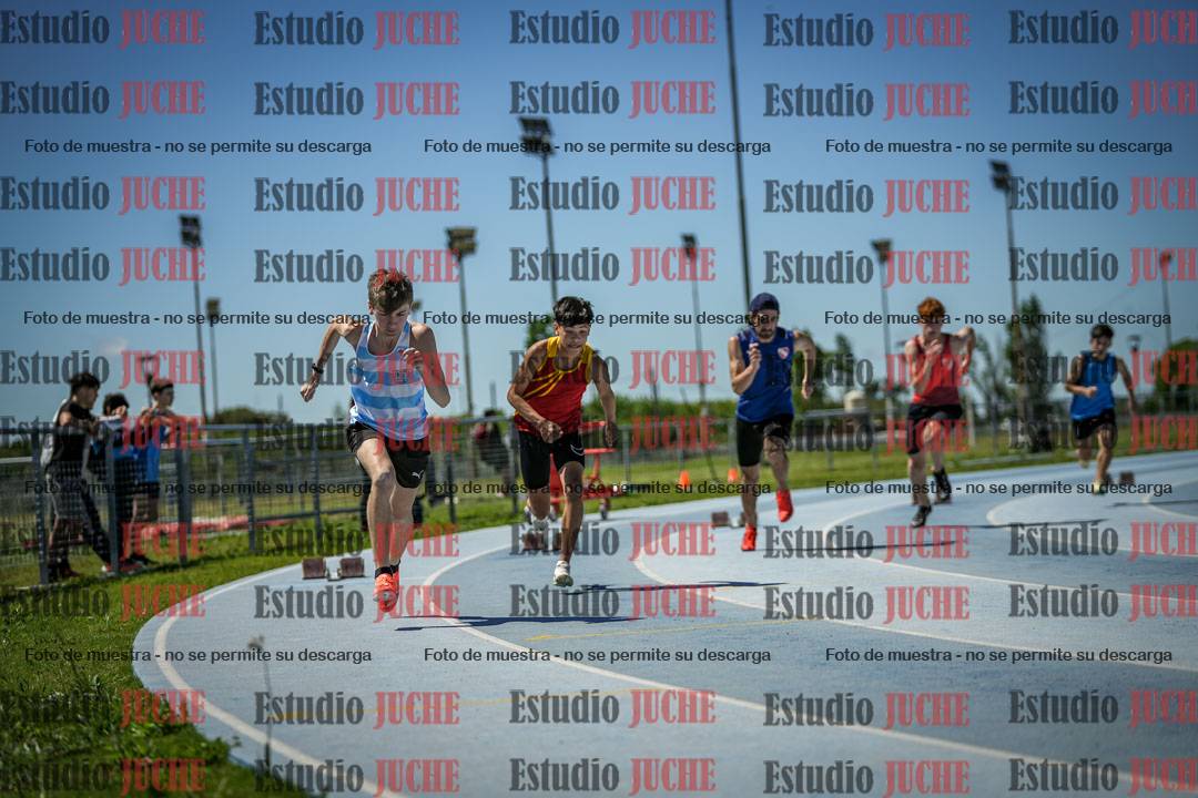 Fotos de los 200 m llanos de varones