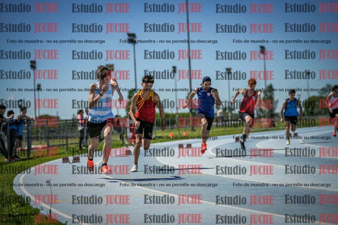 Fotos de los 200 m llanos de varones