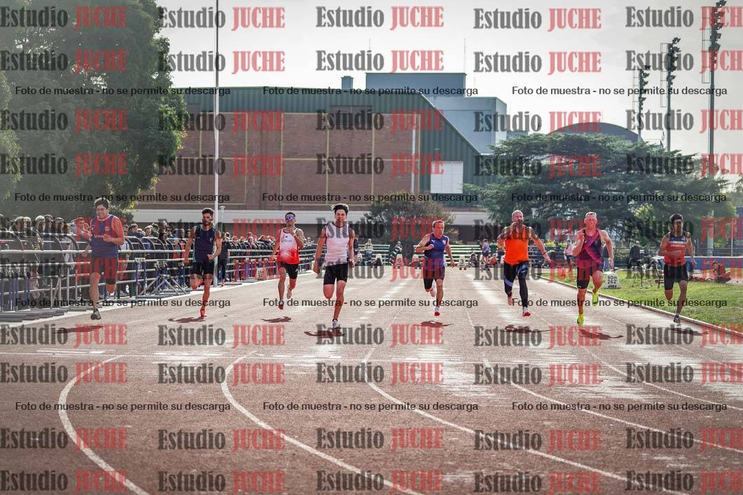 Fotos de los 100 m llanos de varones