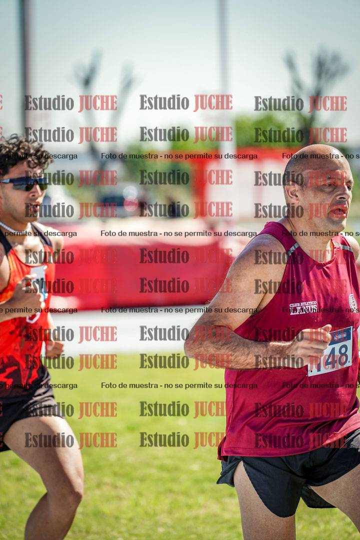 Fotos de los 5000 m de mujeres y varones - serie 2