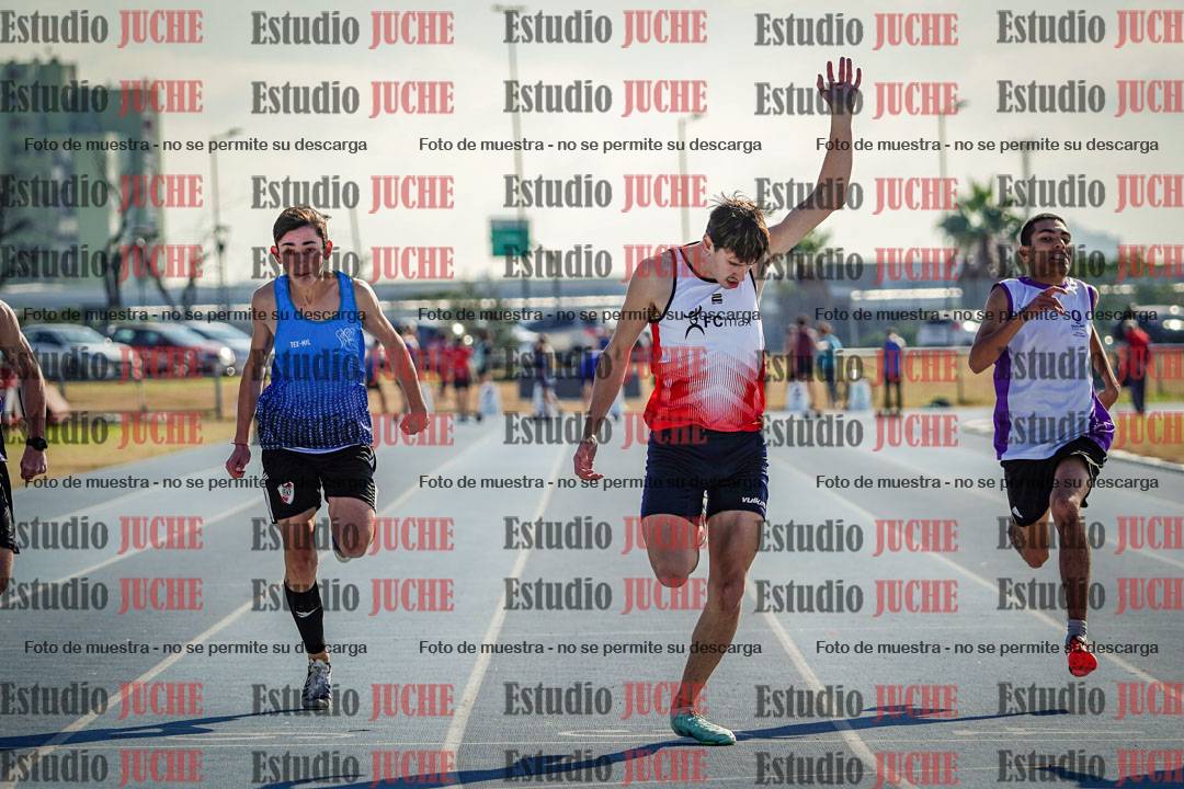Fotos de los 100 m llanos de varones