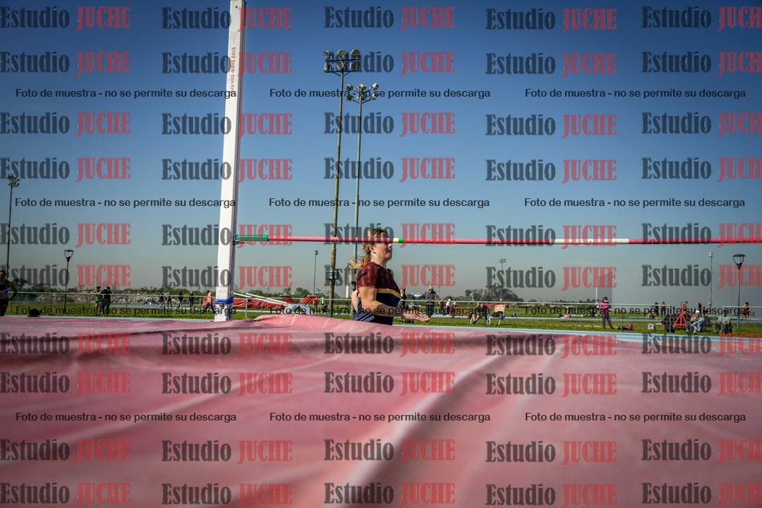Fotos del salto en alto de mujeres - heptatlón 2
