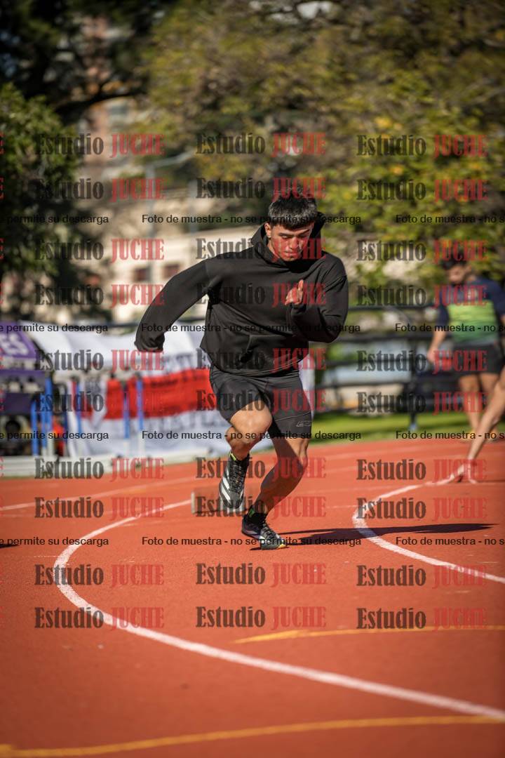 Fotos de los 200 m llanos de varones