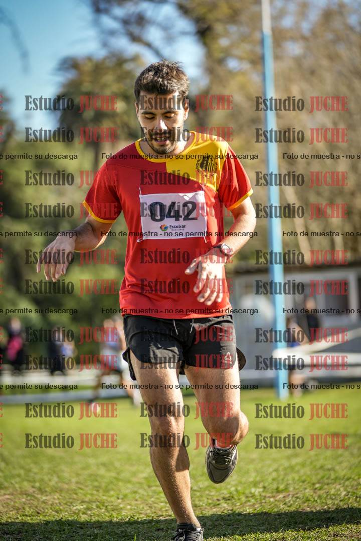 Fotos de la llegada del cross de 4000 m - varones