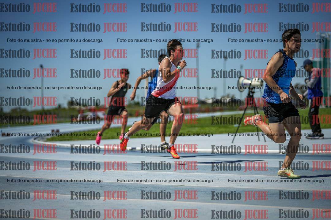 Fotos de los 200 m llanos de varones