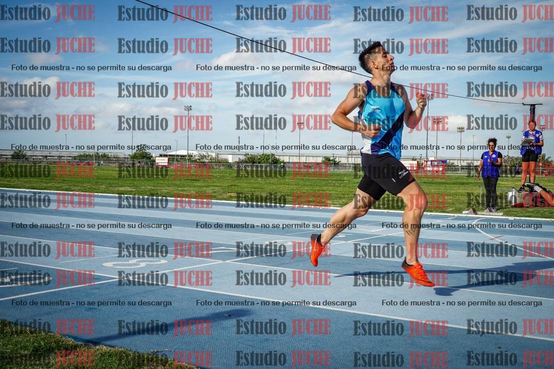 Fotos de los 400 m llanos de varones