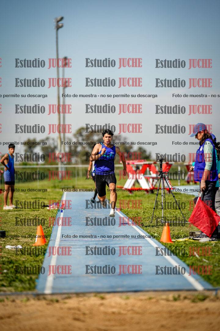 Fotos del salto triple de varones