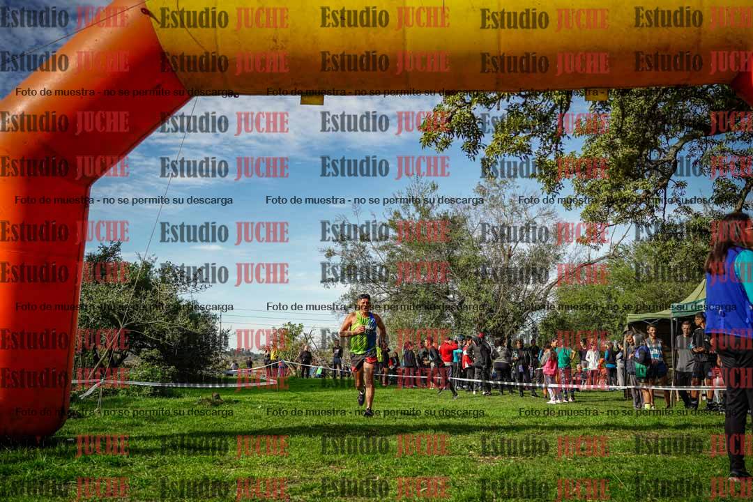 Fotos de la llegada del cross de 4000 m - varones