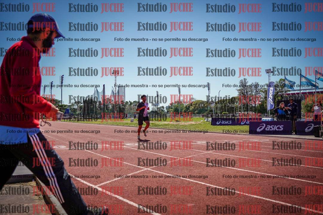 Fotos de los 200 m llanos de varones