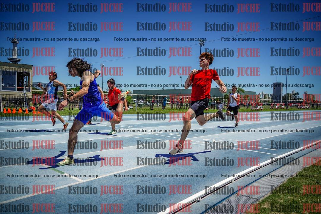 Fotos de los 100 m llanos de varones