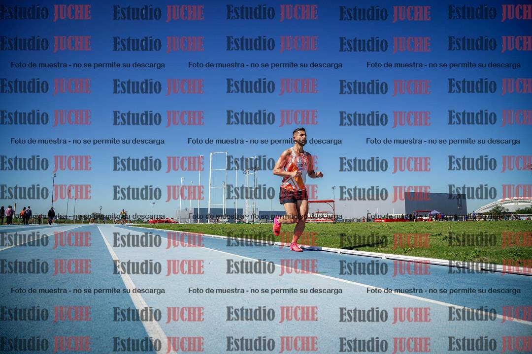 Fotos de los 5000 m de mujeres y varones - serie 2