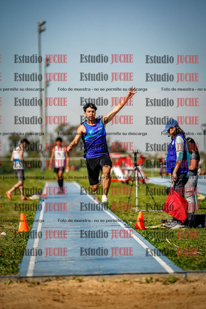Fotos del salto triple de varones