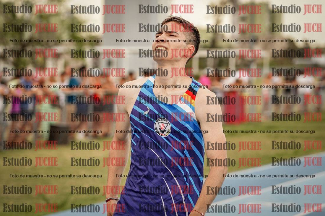 Fotos de los 300 m llanos de varones