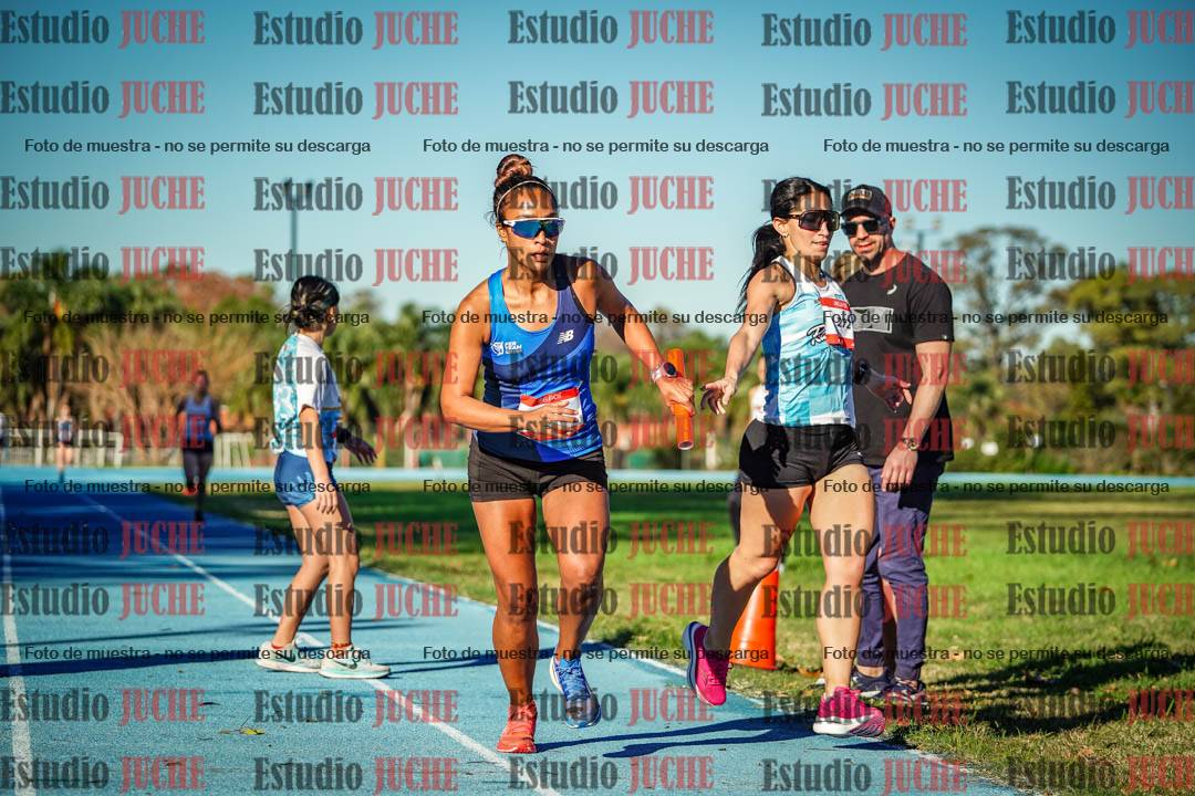 Fotos durante los relevos