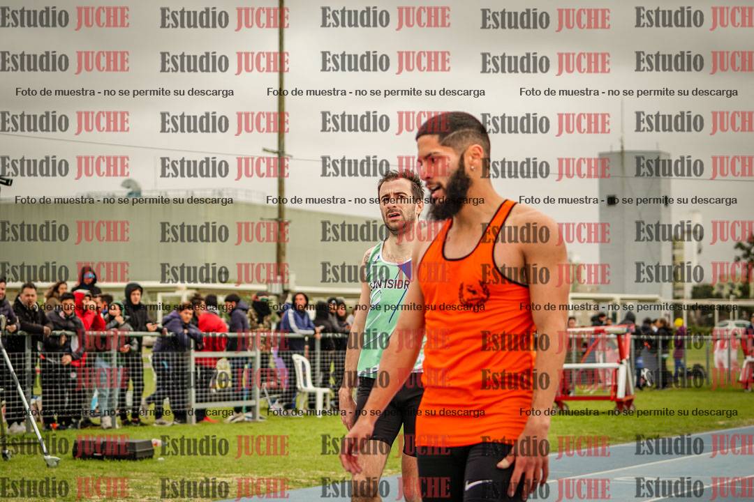 Fotos de los 400 m llanos de varones