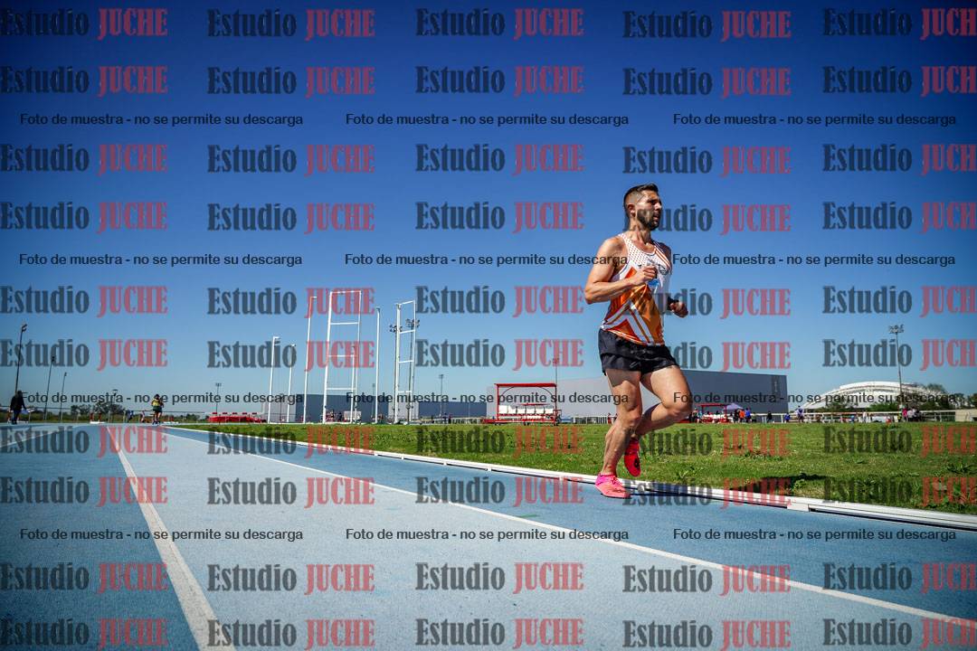 Fotos de los 5000 m de mujeres y varones - serie 2