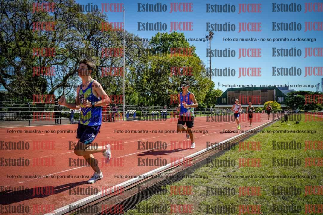 Fotos de los 2400 m llanos de varones